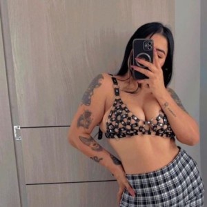Hermosa, Santa Marta escorts