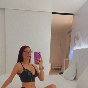 Iris, Molenbeek-Saint-Jean escorts