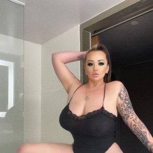 Kendra, Bloomfield escorts