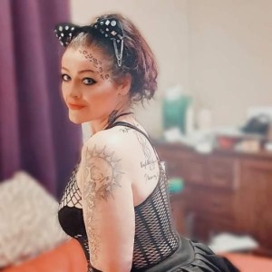 Val, Beckley escorts