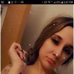 Petite Carmel, Duluth escorts