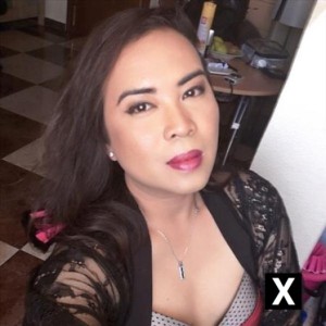 Akira, Antwerp escorts