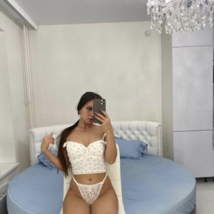 Eliina, Le Havre escorts