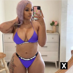 Tina, Davenport escorts