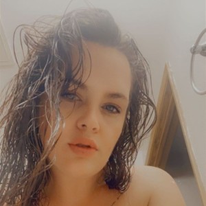 Rainie, Gresham escorts