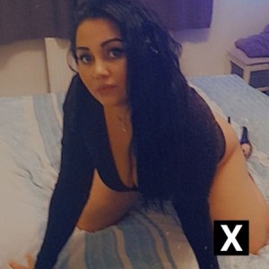 Nazar, Duisburg escorts