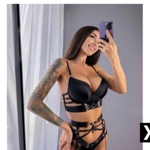 KIM, Henfield escorts