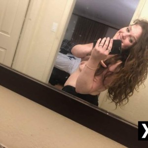 Katie, Grove escorts