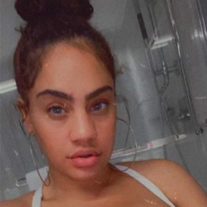 V a l e n t i n a, Bath escorts