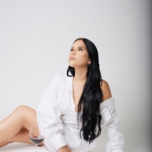 Erika, Lac escorts