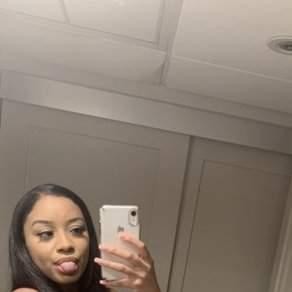 Slim babe, Anderson escorts
