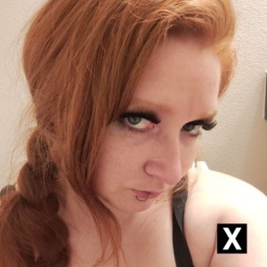 Roza, Portland OR escorts