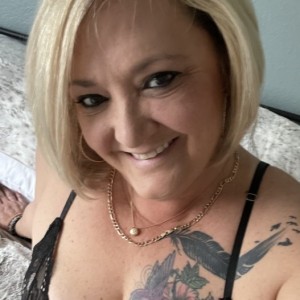 Bella, Greeley escorts