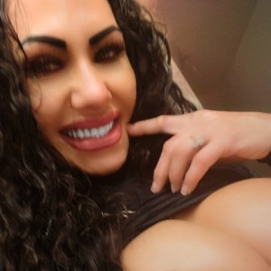 Dinah, Gilbert escorts