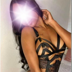 Coral, Santa Cruz de Tenerife escorts
