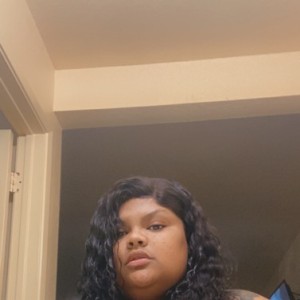 Riaa Luxx, Clovis escorts