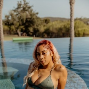 Amil, Lynn escorts