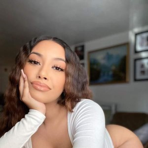 Kenzie, Providence escorts