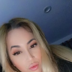 Alicia, Mililani escorts
