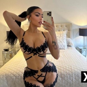 Ella, Amersham escorts