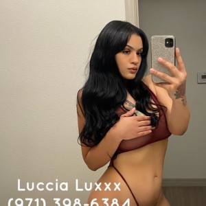 Lucia, Gresham escorts