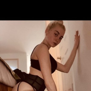 Royalty, Downey escorts