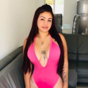Sophie, Chandler escorts