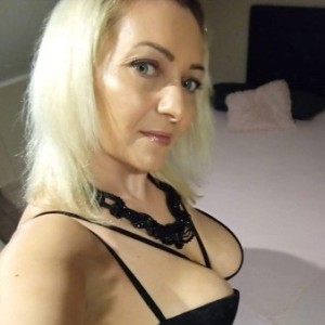 Nicol, Eschweiler escorts