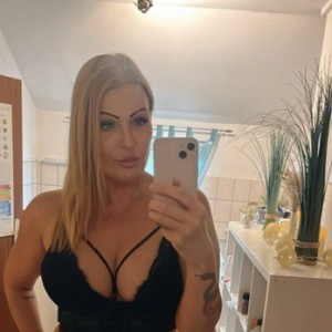 Lena, Freiberg escorts