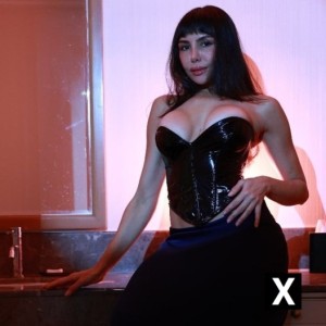 Amanda, Swords escorts