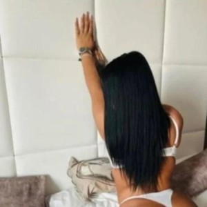 Bună Sunt Roxana, Oradea escorts