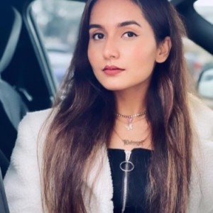 Parul, Fenchurch Street escorts