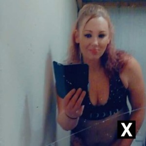 Jenni, Warren escorts