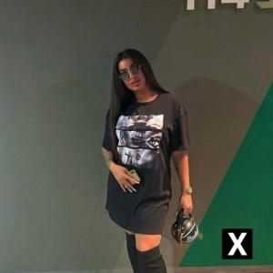 Elly, Bo'ness escorts
