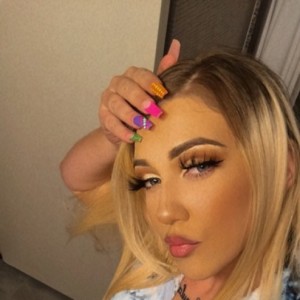 Cassy Elizabeth