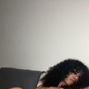 Nicki, Dawson escorts