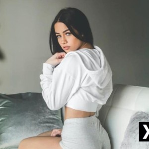 KELLY, Irlam escorts