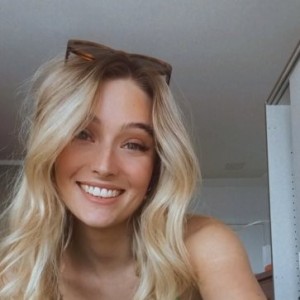 Jeni, Mililani escorts