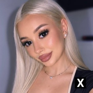 Esther, Penrith escorts