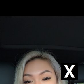 Luna, Celina escorts