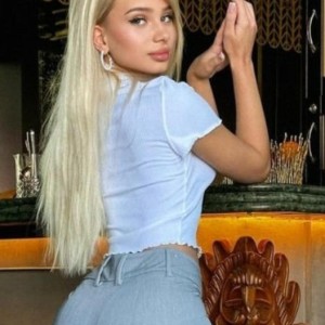 Nina, Pardubice escorts