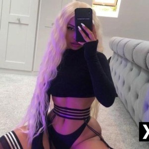 Kriss, Friendswood escorts