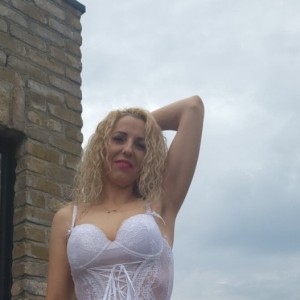 SHARA, Mouscron escorts