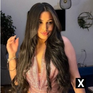 Jhully, Poole escorts