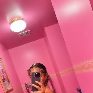 Ms Kitty, Bristol escorts