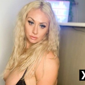 Nikki, Milton escorts