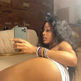 Juya, Innsbruck escorts