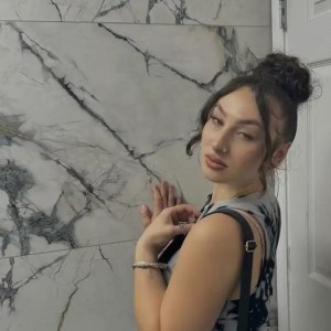 Allie, Massachusetts escorts