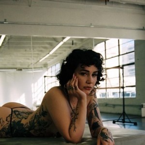 Anais Leon, Brea escorts