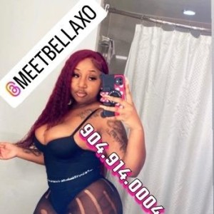 Bella, Navarre escorts
